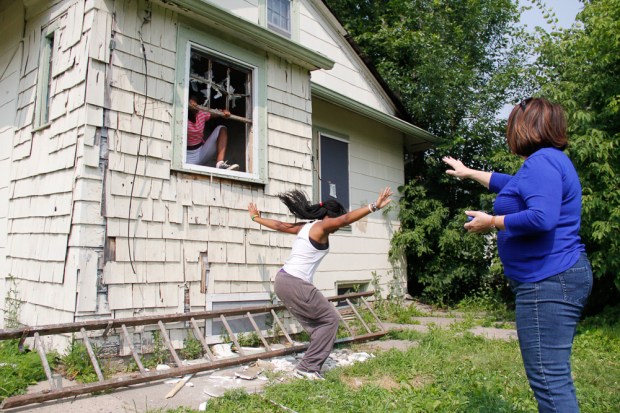 MPLS abandoned house 